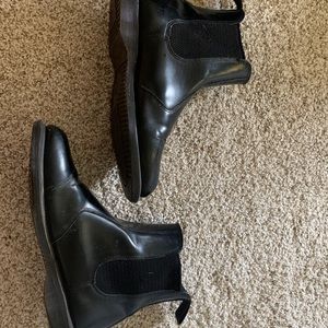 Dr. Marten Chelsea Boot
